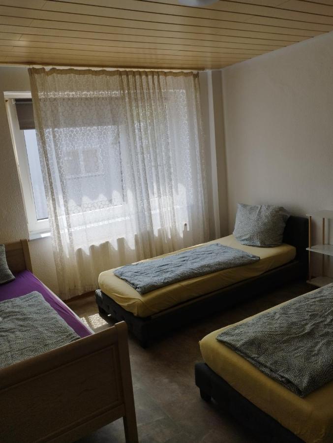 Worker-Flat Apartment เกลเซนเคียร์เคน ภายนอก รูปภาพ